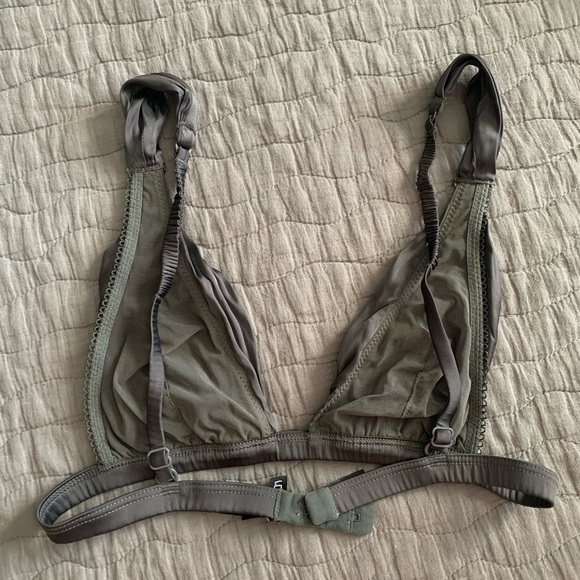 I D sarrieri gray silk with jewel detail bra - Picture 6 of 6